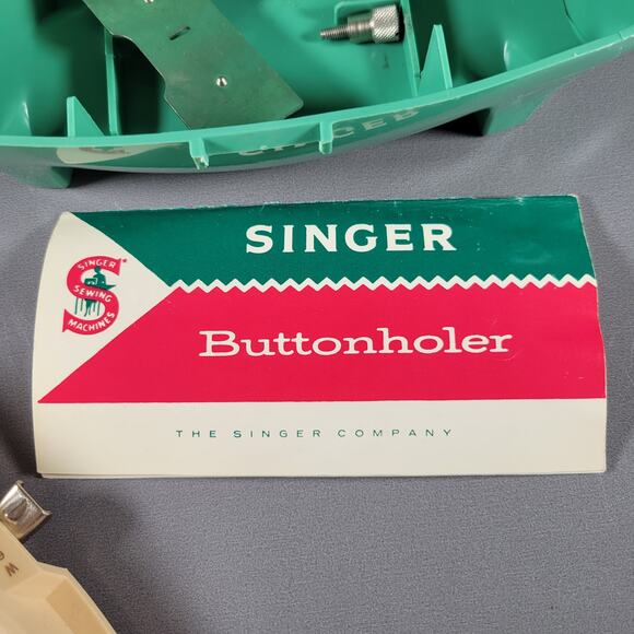Vintage Singer Buttonholer Attachment with Case and Manual 489500 USA 1960 - Picture 8 of 15